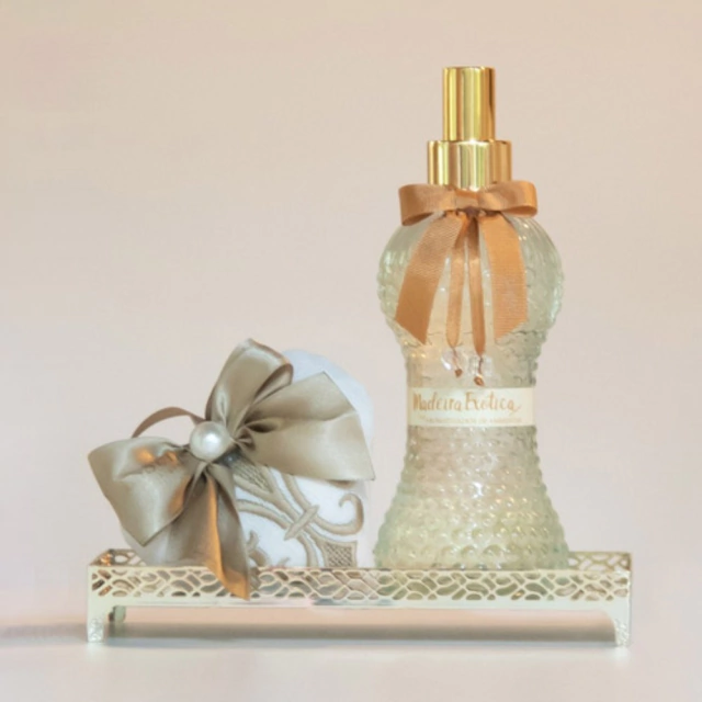 Mini Coração em Tecido Bordado